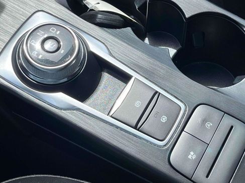 Certified 2022 Ford Escape SEL AWD/4WD image 32