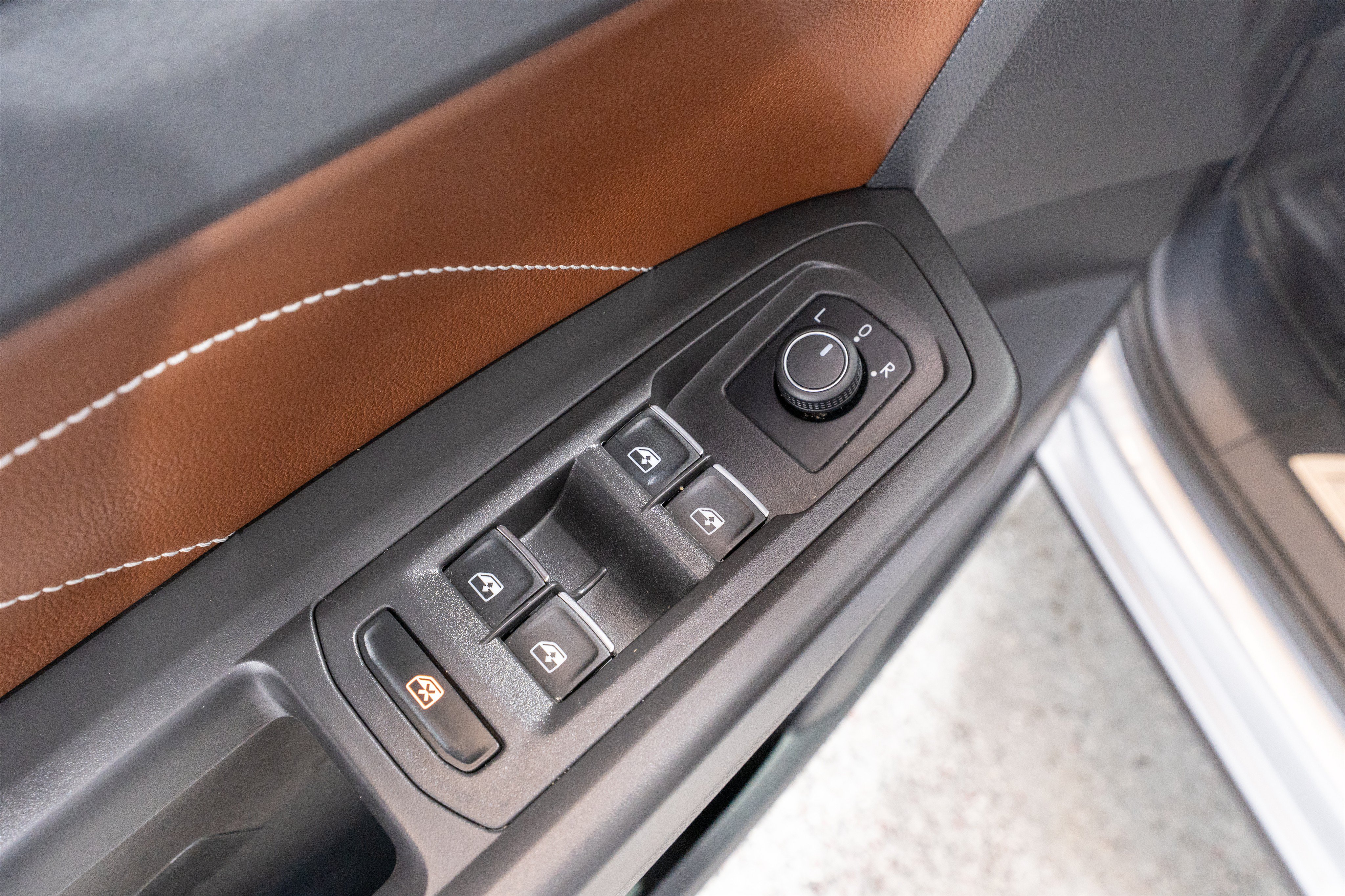 Used 2022 Volkswagen Atlas SE FWD image 14