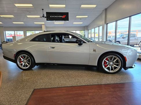 New 2025 Dodge Charger Daytona Scat Pack w/ Track Pack AWD/4WD image 6