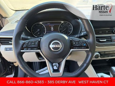 Certified 2023 Nissan Altima 2.5 SV w/ SV Premium Package AWD/4WD image 12
