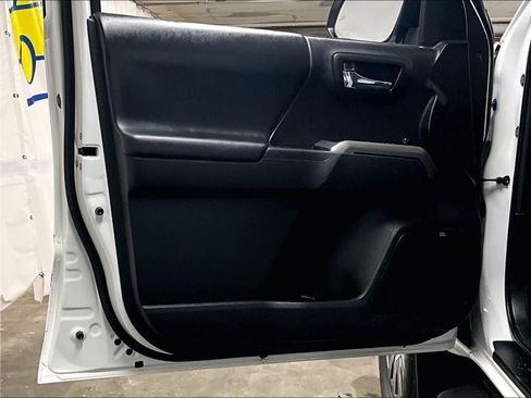 Certified 2023 Toyota Tacoma Limited image 9