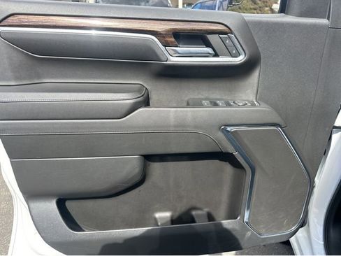 Used 2023 GMC Sierra 1500 Elevation RWD image 7