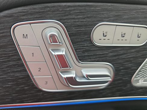 Used 2025 Mercedes-Benz GLS 450 GLS 450 image 30