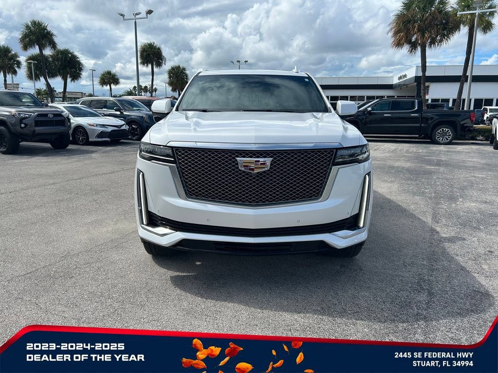 Used 2023 Cadillac Escalade Premium Luxury w/ LPO, Radiant Package AWD/4WD image 2