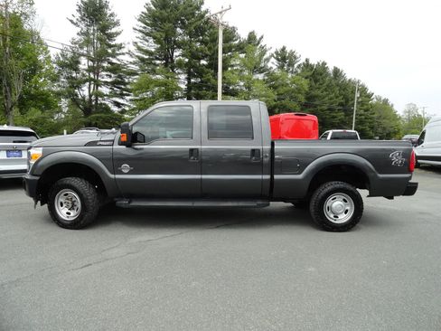 Used 2015 Ford F250 XL w/ Power Equipment Group AWD/4WD image 8