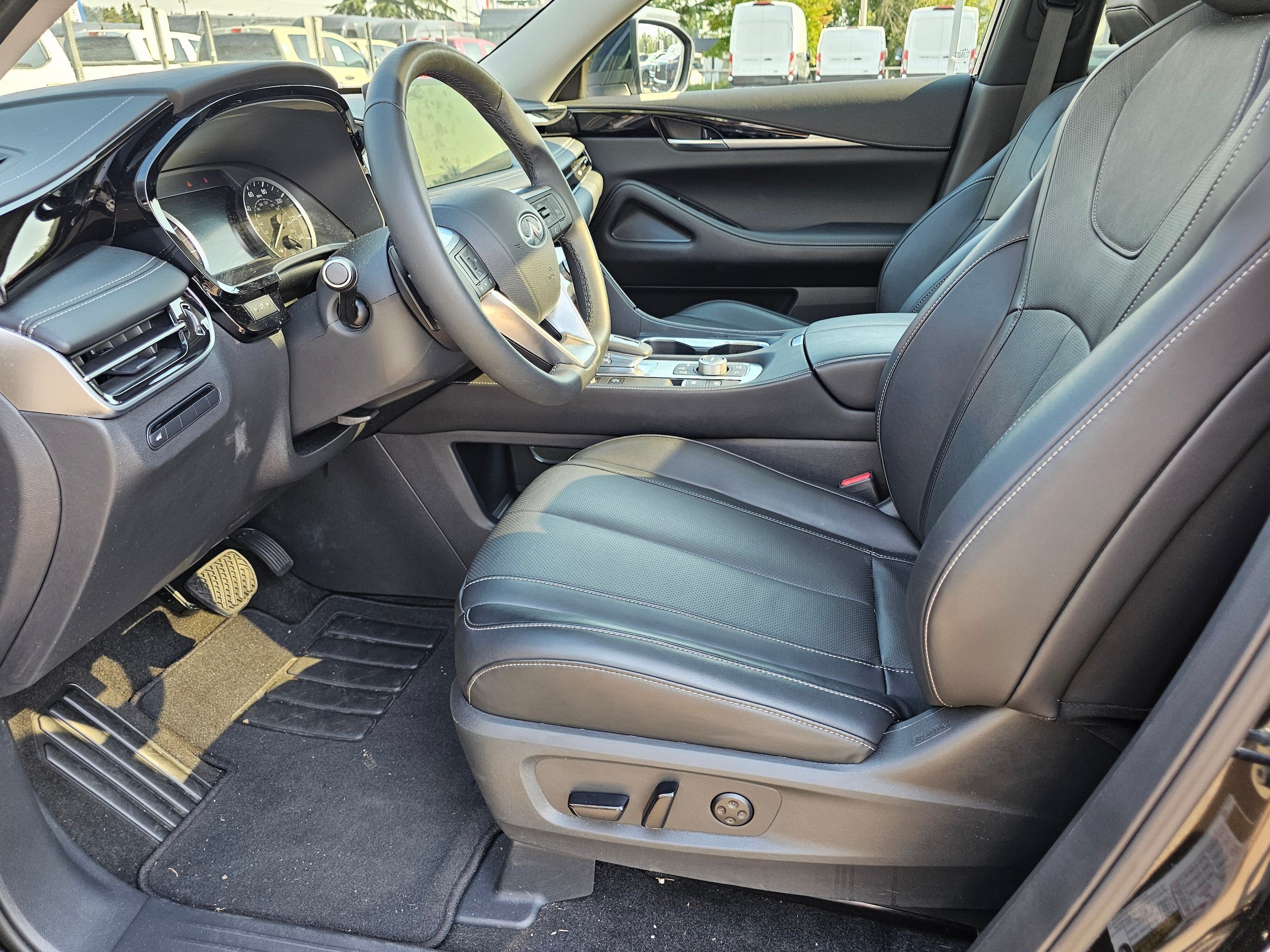 Used 2025 INFINITI QX60 Pure AWD/4WD image 24