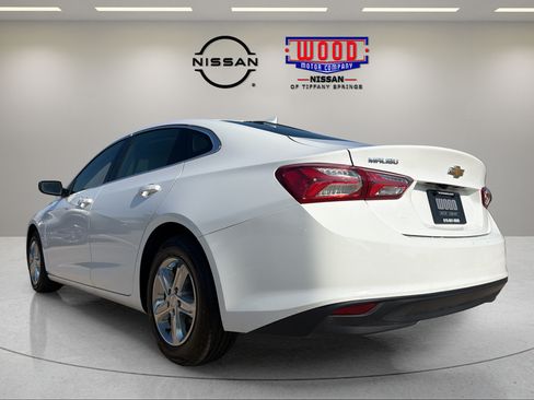 Used 2022 Chevrolet Malibu LT FWD image 4