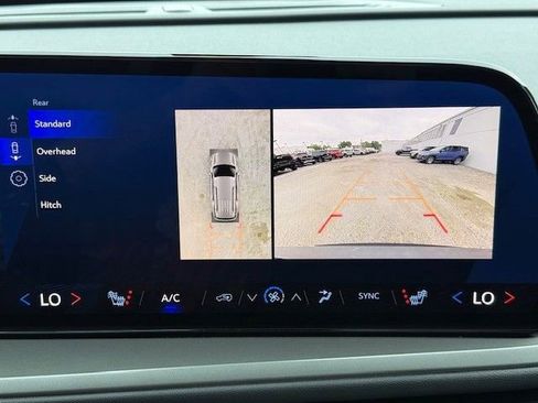 New 2026 Chevrolet Traverse LT w/ Driver Confidence Package image 32