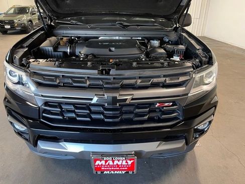Used 2022 Chevrolet Colorado Z71 RWD image 9