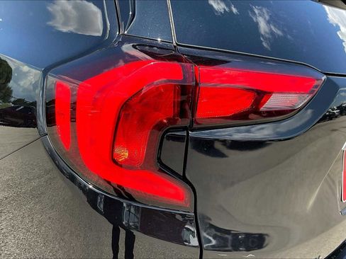 Used 2020 GMC Terrain Denali image 22