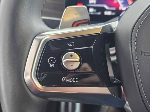 Used 2024 BMW 740i w/ Premium Package image 27