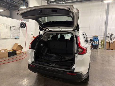 Used 2025 Honda CR-V EX image 13
