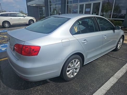 Used 2014 Volkswagen Jetta SE image 3