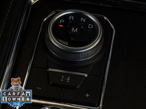 Used 2022 Ford Expedition Platinum image 17