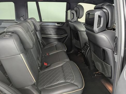 Used 2016 Mercedes-Benz GL 550 4MATIC image 19