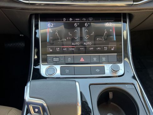 Used 2023 Audi Q8 Premium Plus w/ Premium Plus Package AWD/4WD image 21