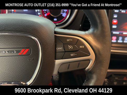 Used 2015 Dodge Challenger R/T Plus image 20