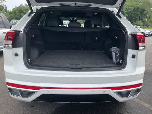 Used 2022 Volkswagen Atlas Cross Sport SEL R-Line AWD/4WD image 22