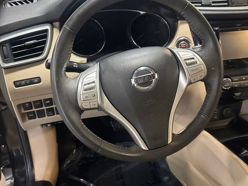 Used 2016 Nissan Rogue SL AWD/4WD image 10