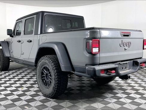 Used 2022 Jeep Gladiator Rubicon AWD/4WD image 2