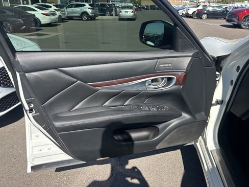 Used 2015 INFINITI Q70 L 3.7 image 8