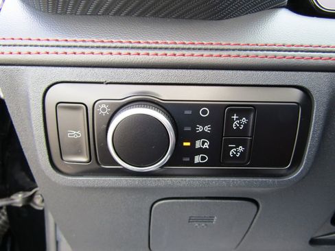 Used 2025 Ford Mustang GT Premium RWD image 25