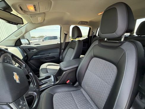 Used 2016 Chevrolet Colorado Z71 AWD/4WD image 10