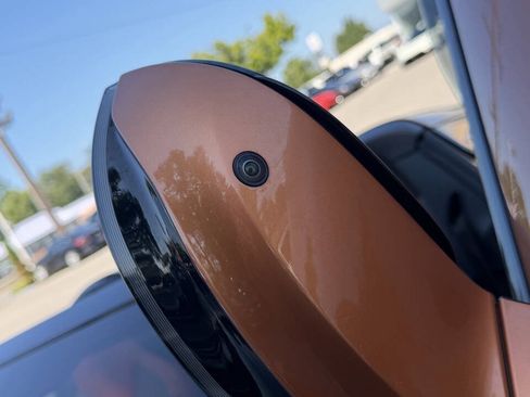 Used 2019 BMW i8 Roadster AWD/4WD image 42