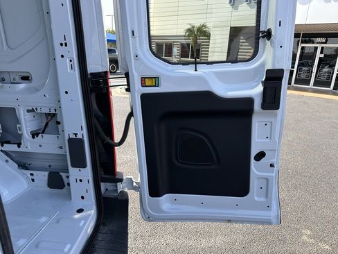 Used 2024 Ford Transit 250 148 Medium Roof image 16