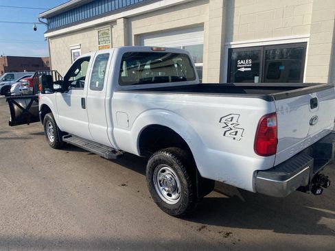 Used 2015 Ford F250 XL w/ XL Appearance Package image 12