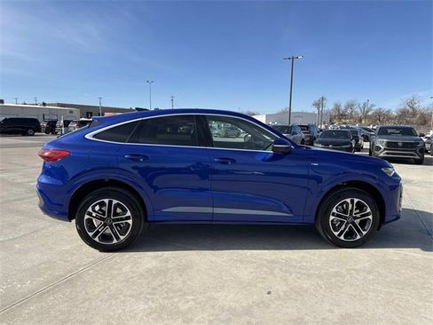 Certified 2025 Audi Q5 Premium w/ Convenience Package image 8