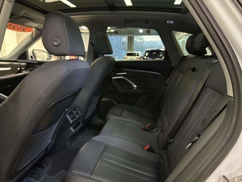 Used 2025 Audi Q5 Premium Plus image 12