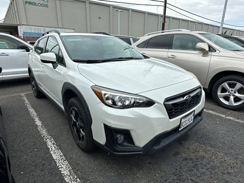 Used 2018 Subaru Crosstrek 2.0i Premium AWD/4WD image 2