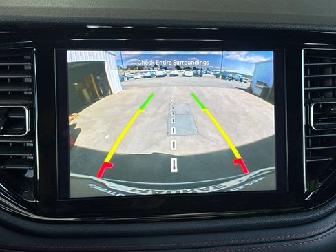 Used 2025 Dodge Durango GT AWD/4WD image 27