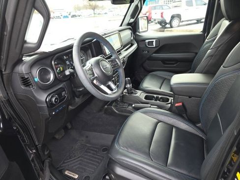 Used 2024 Jeep Wrangler High Altitude image 8