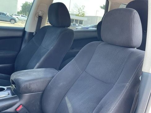 Used 2014 Nissan Pathfinder S FWD image 14
