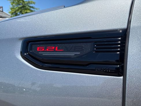 New 2026 GMC Sierra 1500 4x4 Crew Cab AT4X w/ LPO, Black Badging Package image 11