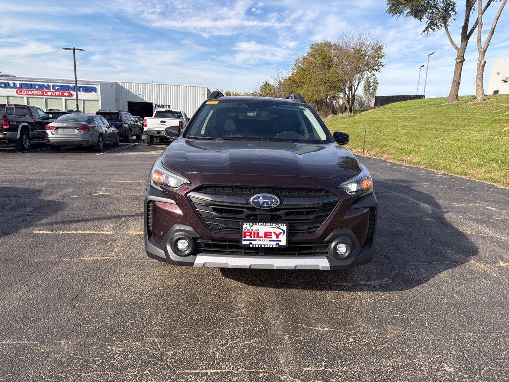Used 2024 Subaru Outback Limited AWD/4WD image 2