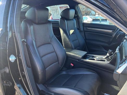 Used 2022 Honda Accord Sport image 7