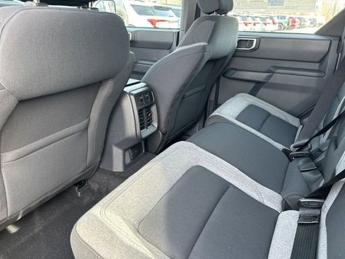 New 2025 Ford Bronco 4-Door AWD/4WD image 12
