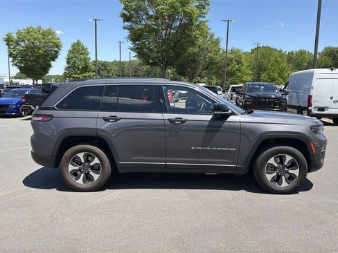 Used 2024 Jeep Grand Cherokee Limited 4xe AWD/4WD image 14