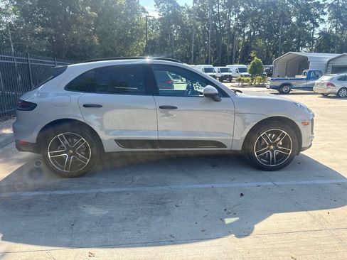 Used 2021 Porsche Macan S AWD/4WD image 3