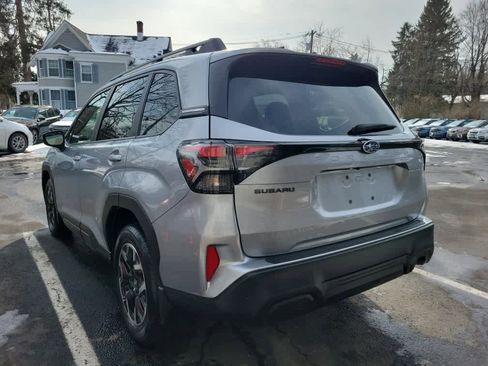 Certified 2025 Subaru Forester Premium image 6