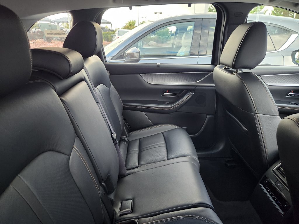 Used 2026 MAZDA CX-90 3.3 Turbo w/ Preferred Package AWD/4WD image 11