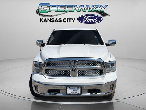 Used 2017 RAM 1500 Laramie w/ Convenience Group AWD/4WD image 2