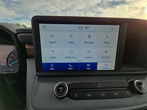 Used 2022 Ford Maverick Lariat w/ Lariat Luxury Package image 19