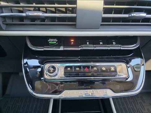 New 2026 Lincoln Corsair Premiere image 11