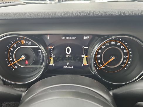 Used 2022 Jeep Gladiator Willys image 14