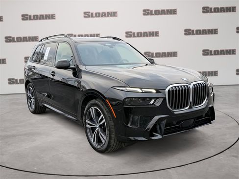 Certified 2023 BMW X7 xDrive40i w/ Executive Package image 7