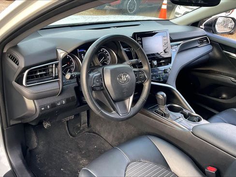 Used 2023 Toyota Camry SE w/ Convenience Package image 17